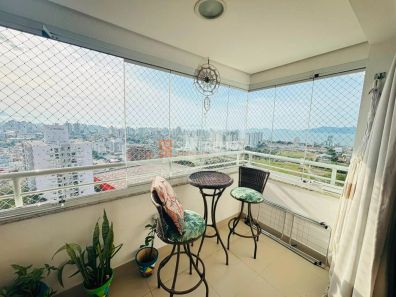 Apartamento com 2 Quartos à venda, 69m² no Capoeiras, Florianópolis