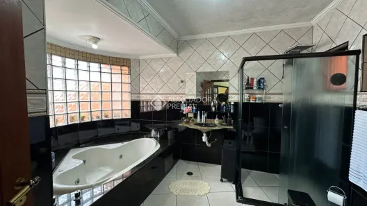 Sobrado com 4 Quartos à venda, 420m² no Montanhão, São Bernardo do Campo