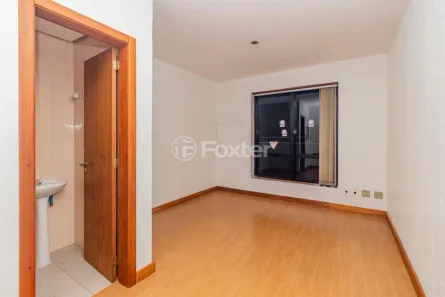 Sala Comercial à venda, 18m² no Petrópolis, Porto Alegre