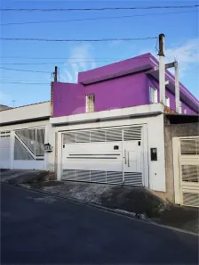 Sobrado com 3 Quartos à venda, 130m² no Jardim Varan, Suzano