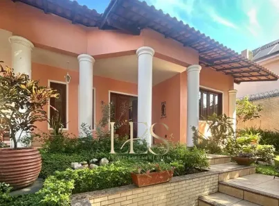 Casa com 3 Quartos à venda, 218m² no Mata da Praia, Vitória