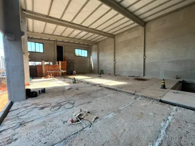 Galpão/Depósito/Armazém para alugar, 677m² no Jardim América, Bauru