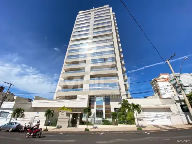 Apartamento com 4 Quartos para alugar, 216m² no Martins, Uberlândia
