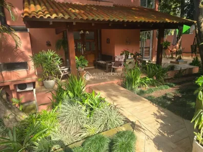 Casa de Condomínio com 3 Quartos para alugar, 130m² no Vila Conceição, Porto Alegre