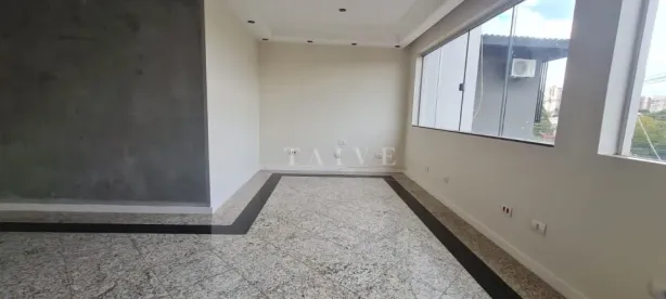 Casa com 5 Quartos à venda, 440m² no Iguaçu, Londrina