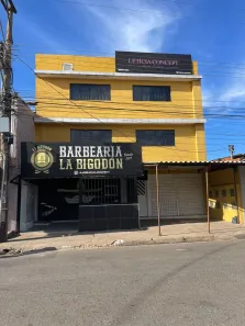 Prédio Comercial à venda, 300m² no Santa Maria, Brasília