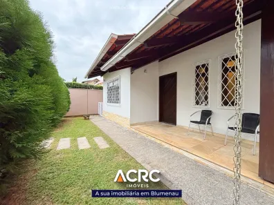 Casa com 5 Quartos para alugar, 373m² no Vila Nova, Blumenau