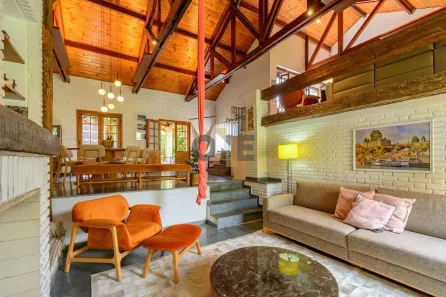 Casa com 4 Quartos à venda, 390m² no Chácara São João, Carapicuíba