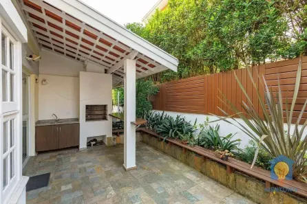 Casa de Condomínio com 3 Quartos à venda, 216m² no Granja Viana, Cotia