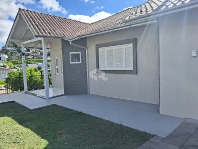 Casa com 3 Quartos à venda, 195m² no Cruzeiro, Farroupilha