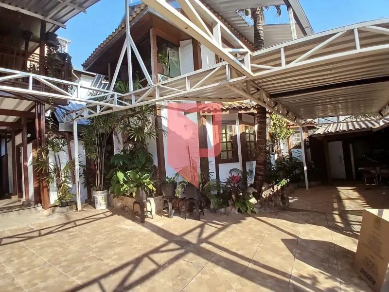 Casa com 4 quartos — Ouro Preto, Belo Horizonte