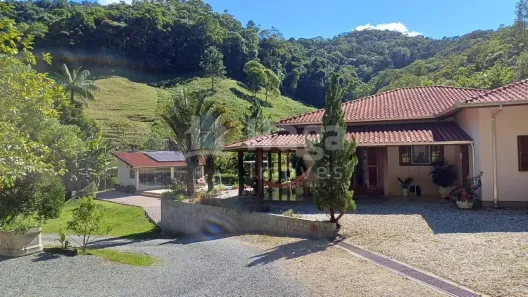 Fazenda/Sítio com 3 Quartos à venda, 118000m² no Vígolo, Nova Trento