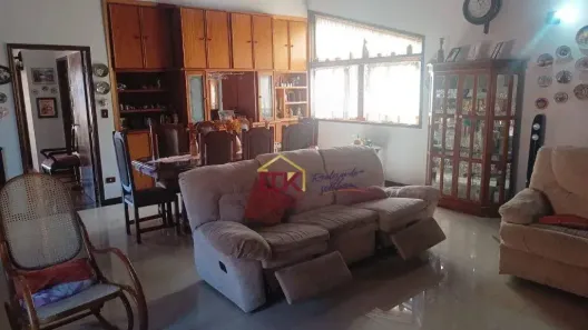 Sobrado com 8 Quartos à venda, 500m² no Jardim das Nações, Taubaté