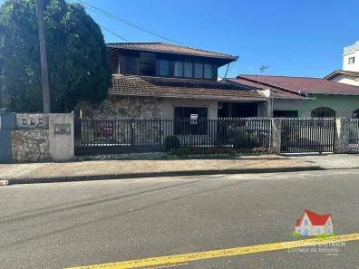 Casa com 3 Quartos à venda, 260m² no Iririú, Joinville