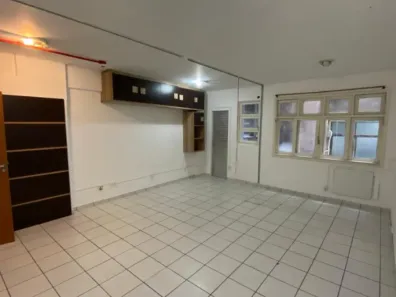 à venda, 25m² no Centro, Florianópolis
