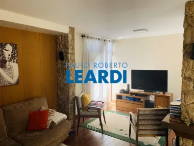 Sobrado com 3 Quartos à venda, 306m² no Vila Romana, São Paulo