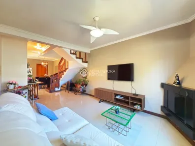 Casa com 3 Quartos à venda, 172m² no Espírito Santo, Porto Alegre