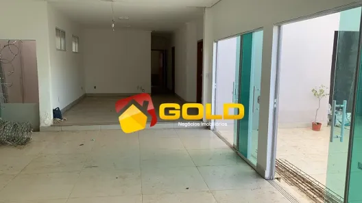 Casa com 5 Quartos à venda, 230m² no Vigilato Pereira, Uberlândia