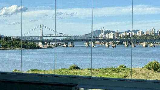 Apartamento com 4 Quartos à venda, 317m² no Coqueiros, Florianópolis