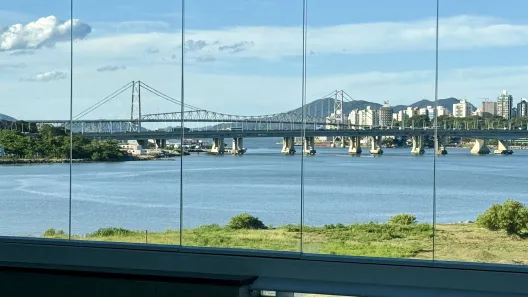 Apartamento com 4 Quartos à venda, 317m² no Coqueiros, Florianópolis