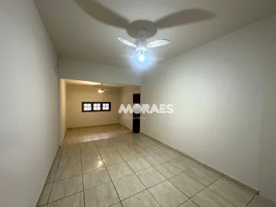 Casa com 3 Quartos para alugar, 187m² no Jardim América, Bauru