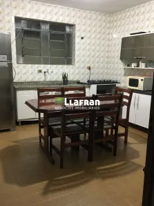 Casa com 2 Quartos à venda, 140m² no Jardim Clementino, Taboão da Serra