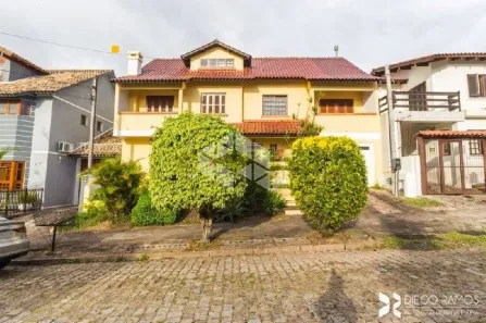 Casa com 3 Quartos à venda, 321m² no Espírito Santo, Porto Alegre