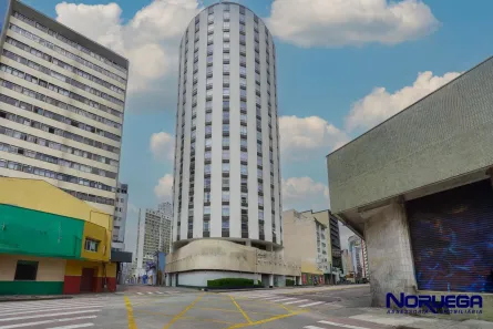 Apartamento com 3 Quartos para alugar, 140m² no Centro, Curitiba