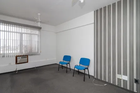 Sala Comercial para alugar, 26m² no Passo da Areia, Porto Alegre