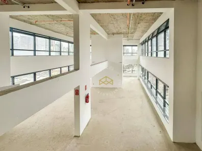 Sala Comercial para alugar, 861m² no Cambuí, Campinas