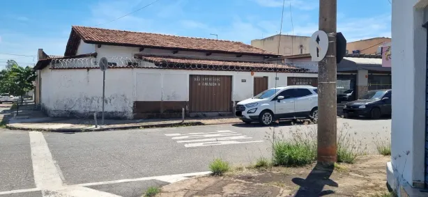 Casa com 3 Quartos à venda, 272m² no Setor Centro Oeste, Goiânia