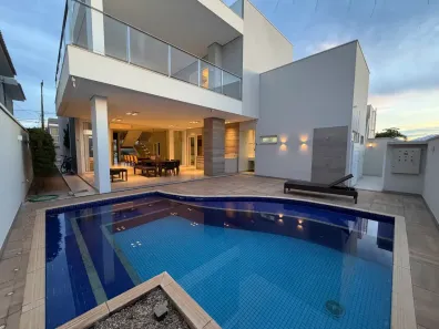Casa de Condomínio com 4 Quartos à venda, 390m² no Plano Diretor Sul, Palmas