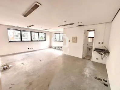 Sala Comercial à venda, 39m² no Vila Olímpia, São Paulo