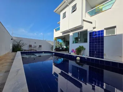 Casa de Condomínio com 4 Quartos para alugar, 200m² no Centro, Peruíbe
