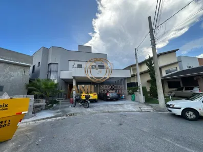Sobrado com 5 Quartos para alugar, 280m² no Parque São Cristóvão, Taubaté