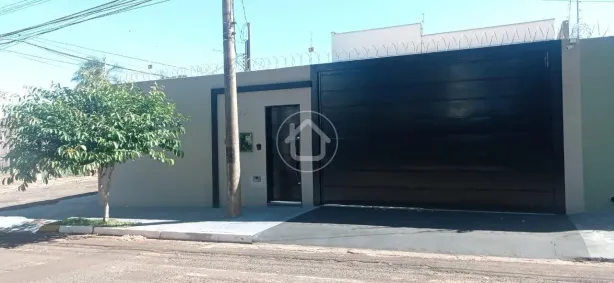 Casa com 2 Quartos à venda, 76m² no Jardim Jacy, Campo Grande