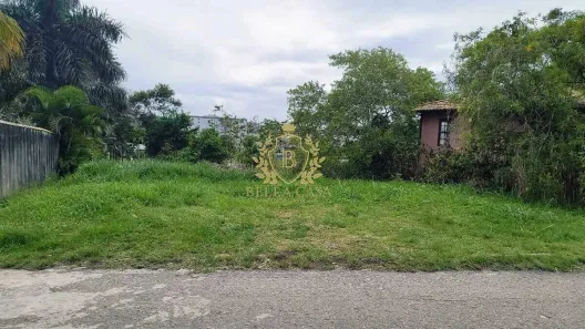 à venda, 100m² no Centro, Araruama