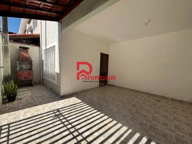 Sobrado com 3 Quartos à venda, 159m² no Guilhermina, Praia Grande