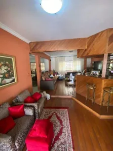 Casa com 4 Quartos à venda, 397m² no Vila Olímpica, Uberaba