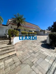 Casa de Condomínio com 4 Quartos para venda ou aluguel, 400m² no Alphaville Residencial Um, Barueri