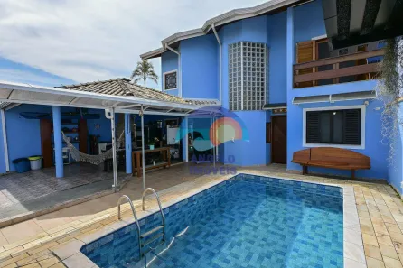 Casa com 3 Quartos para venda ou aluguel, 186m² no Balneario Continental, Peruíbe