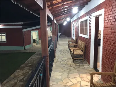 Fazenda/Sítio com 4 Quartos à venda, 380m² no Jardim Estância Brasil, Atibaia