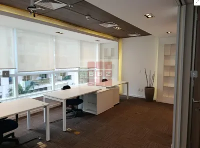Sala Comercial para alugar, 102m² no Jardim das Acácias, São Paulo