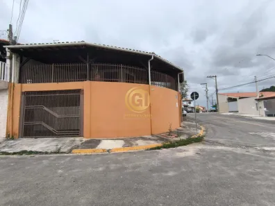 Sobrado com 4 Quartos à venda, 180m² no Jardim São Luiz, Jacareí