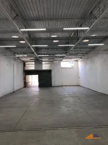 Galpão/Depósito/Armazém para alugar, 320m² no Parque São Luís, Taubaté