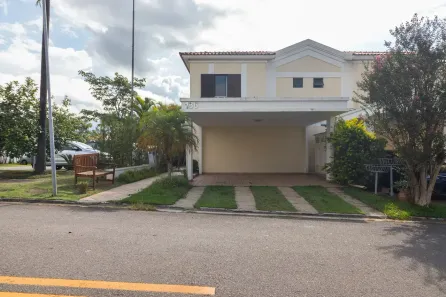 Casa de Condomínio com 3 Quartos para venda ou aluguel, 160m² no Tamboré, Santana de Parnaíba