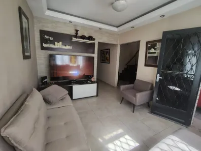 Casa de Condomínio com 4 Quartos à venda, 195m² no Taquara, Rio de Janeiro