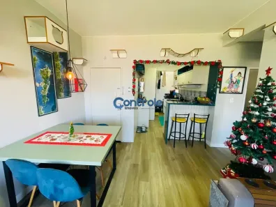 Apartamento com 2 Quartos à venda, 56m² no Coqueiros, Florianópolis