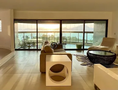 Apartamento com 5 Quartos para venda ou aluguel, 224m² no Mar e Céu, Guarujá