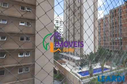 Apartamento com 2 Quartos à venda, 90m² no Vila Uberabinha, São Paulo